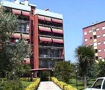 Hotel Happy Goose 3*